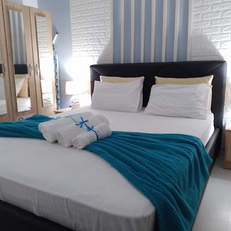 Niko'S Apartment - Beautiful Sea View Apartment ! Peraia  Екстер'єр фото