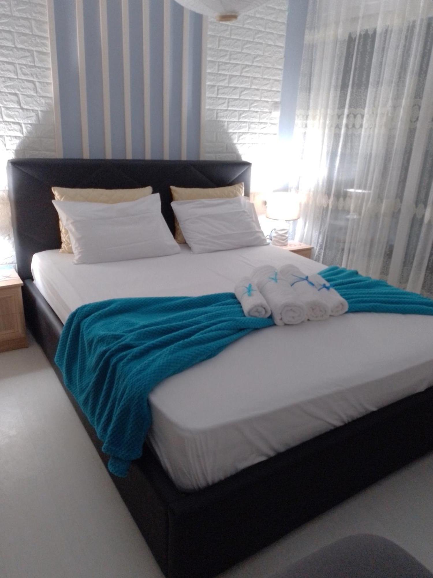 Niko'S Apartment - Beautiful Sea View Apartment ! Peraia  Екстер'єр фото